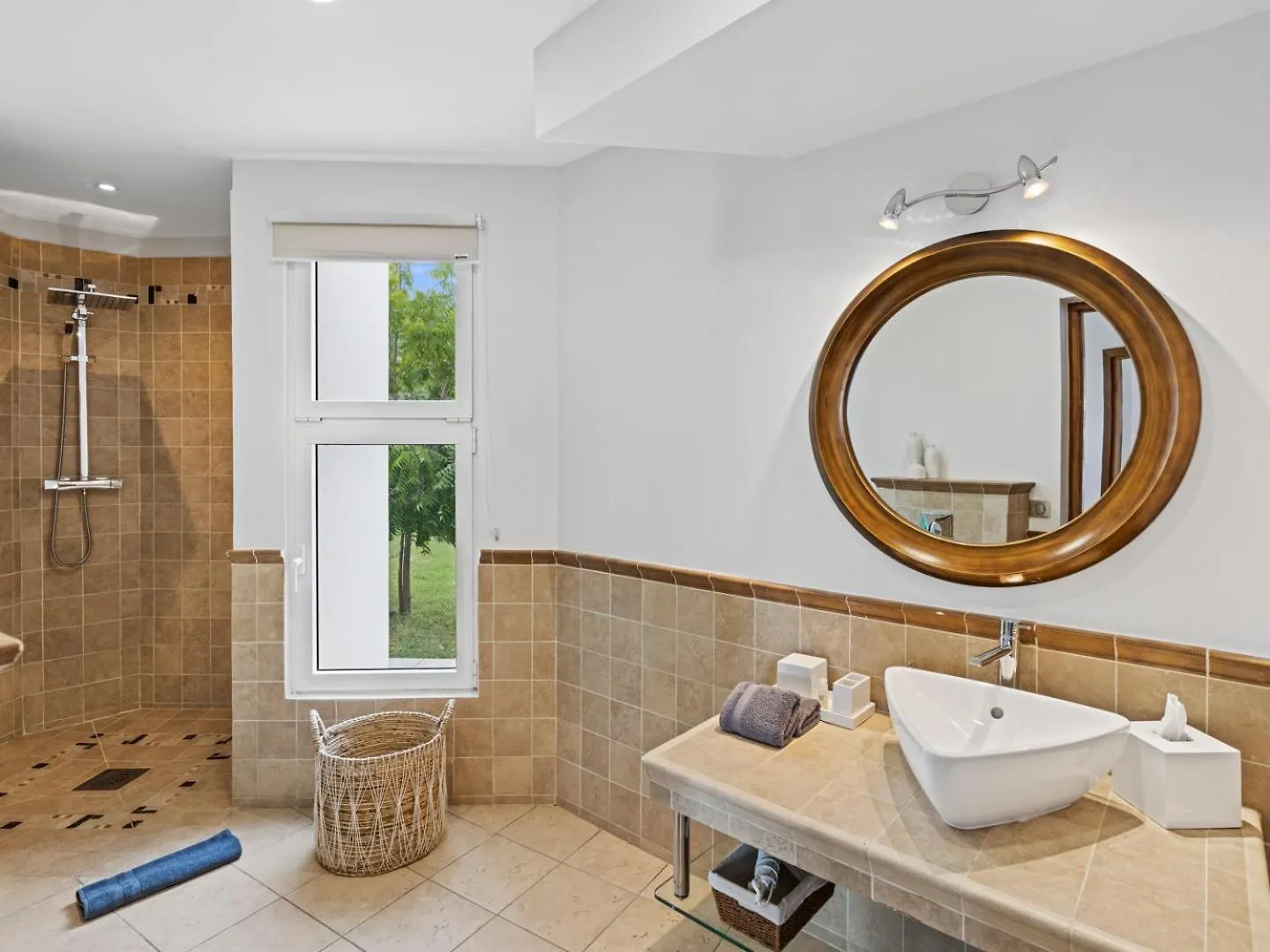 Ocean 5 Happy Bay 6 Bedroom Villa, Stunning Ocean Views, 2 Beaches, Close To Grand-Case Dining La Savane Villa
