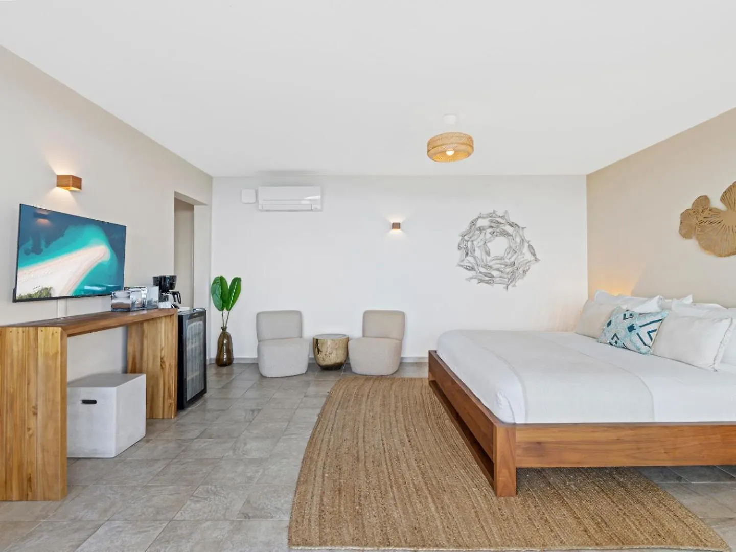 Ocean 5 Happy Bay 6 Bedroom Villa, Stunning Ocean Views, 2 Beaches, Close To Grand-Case Dining La Savane