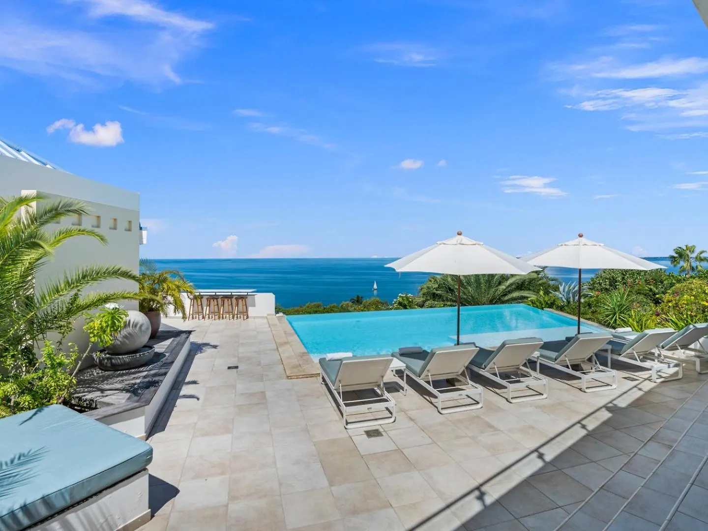 Ocean 5 Happy Bay 6 Bedroom Villa, Stunning Ocean Views, 2 Beaches, Close To Grand-Case Dining La Savane 0*,  Sint Maarten