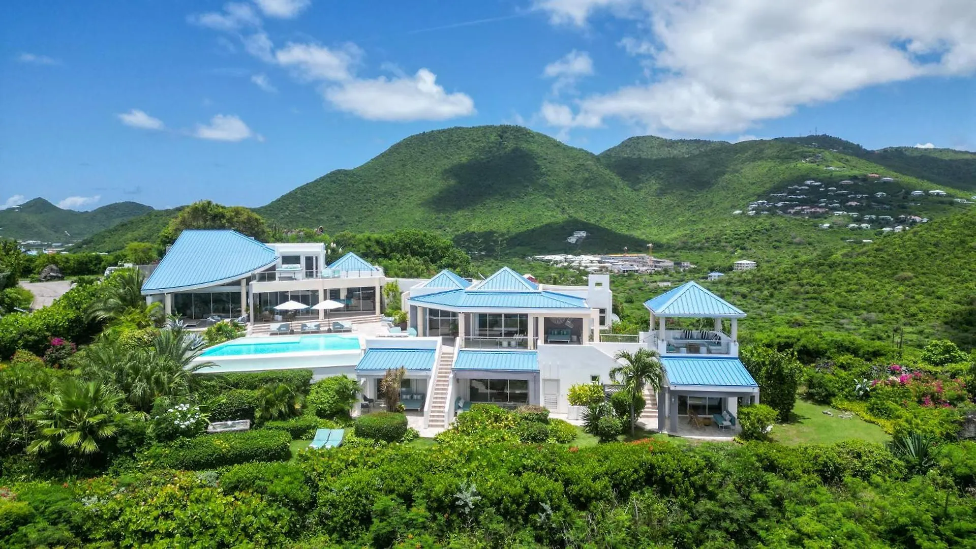 Ocean 5 Happy Bay 6 Bedroom Villa, Stunning Ocean Views, 2 Beaches, Close To Grand-Case Dining La Savane